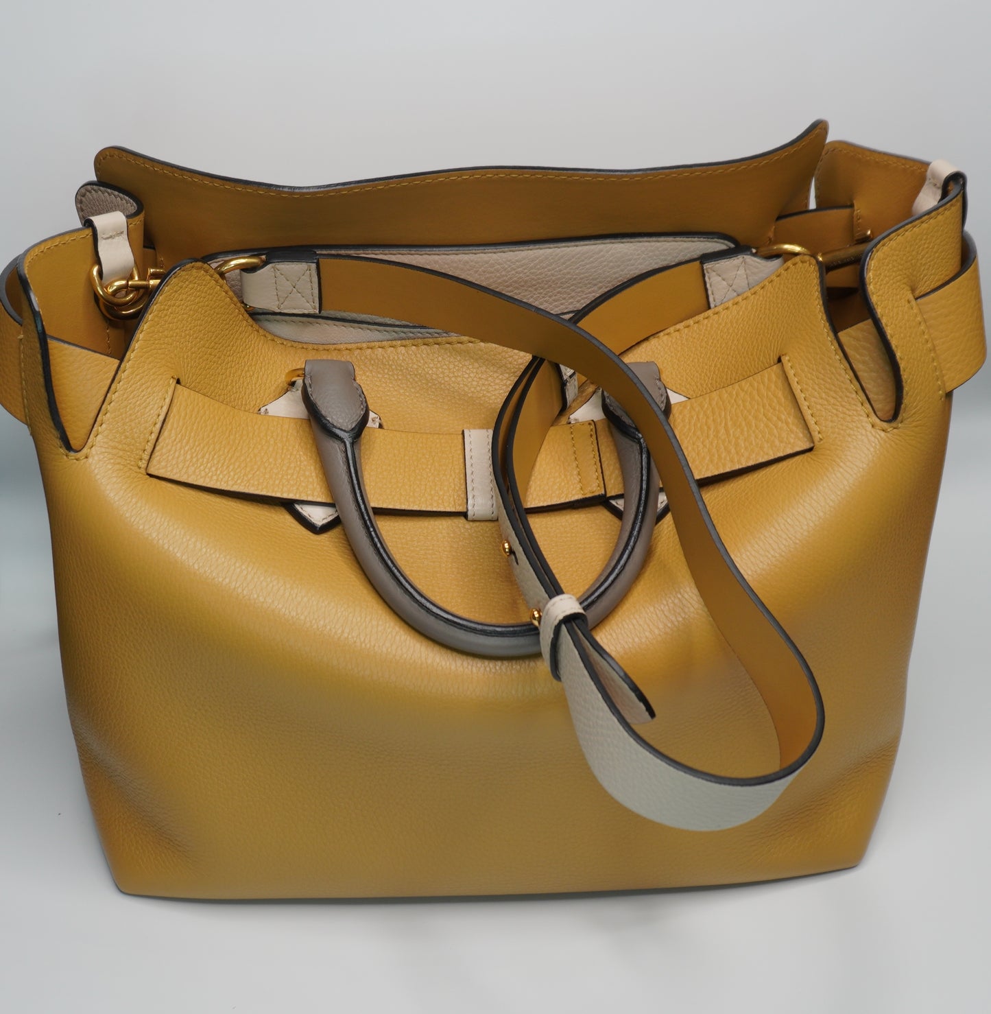 Burberry Marais Calfskin Medium Belt Bag – Limestone