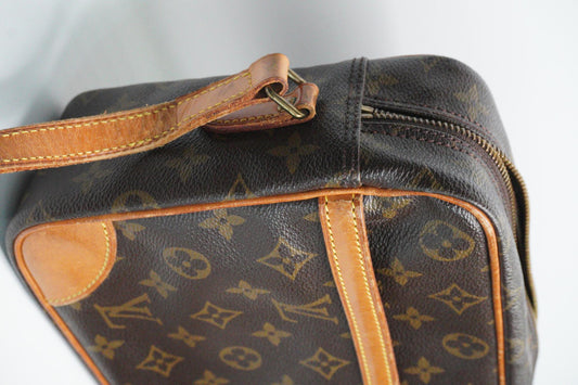 Louis Vuitton Monogram Trocadero 30 Shoulder Bag