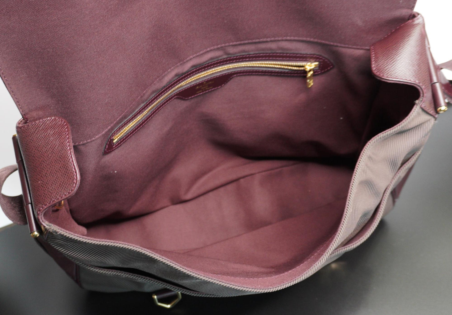 Louis Vuitton Dersou Messenger Bag in Taiga Leather