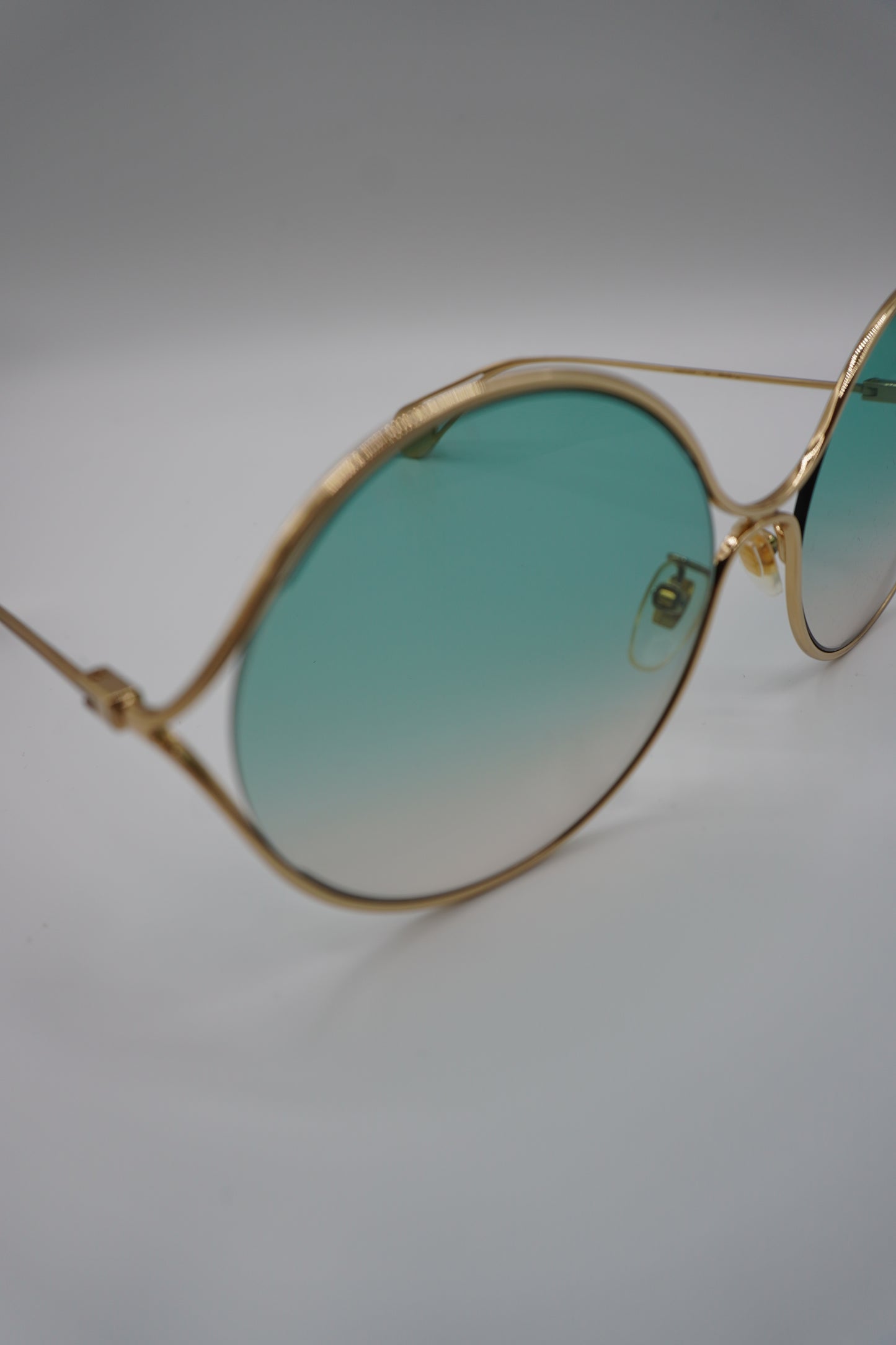 Gucci Round Gradient Sunglasses