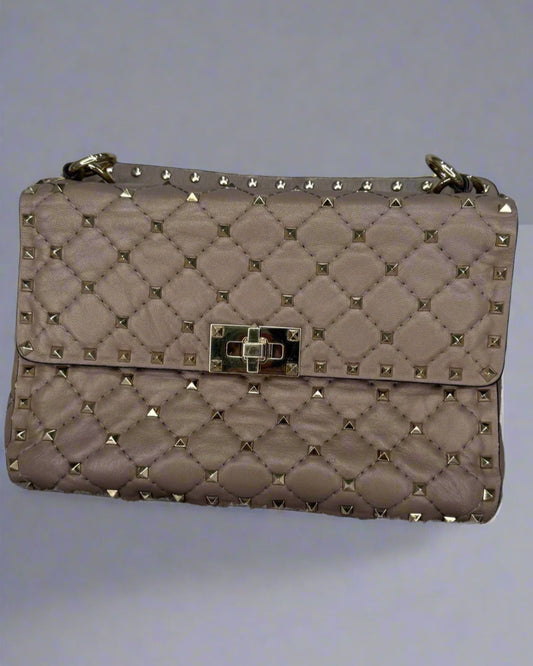 Valentino Garavani Rockstud Spike Wallet on Chain – Poudre