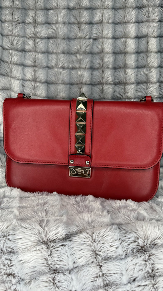 Valentino Garavani Vitello Medium Glam Lock Rockstud Flap Bag – Red