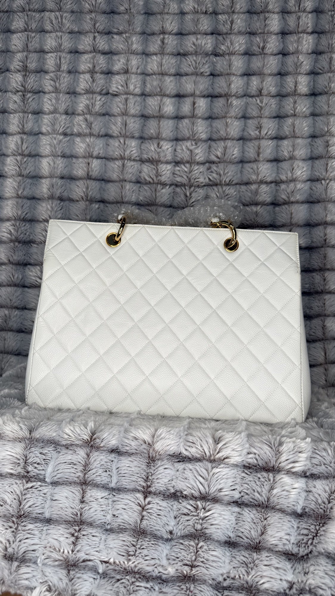 Chanel XL Grand Shopping Tote (GST) Caviar Leather – White