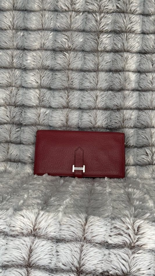 Hermès Bearn Wallet in Chèvre Mysore Leather – Rouge H