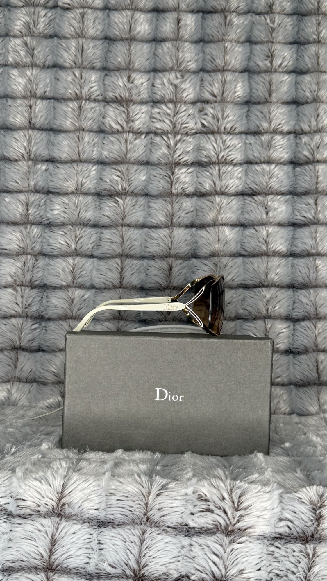 Christian Dior Oversized Butterfly Sunglasses – Gradient Brown