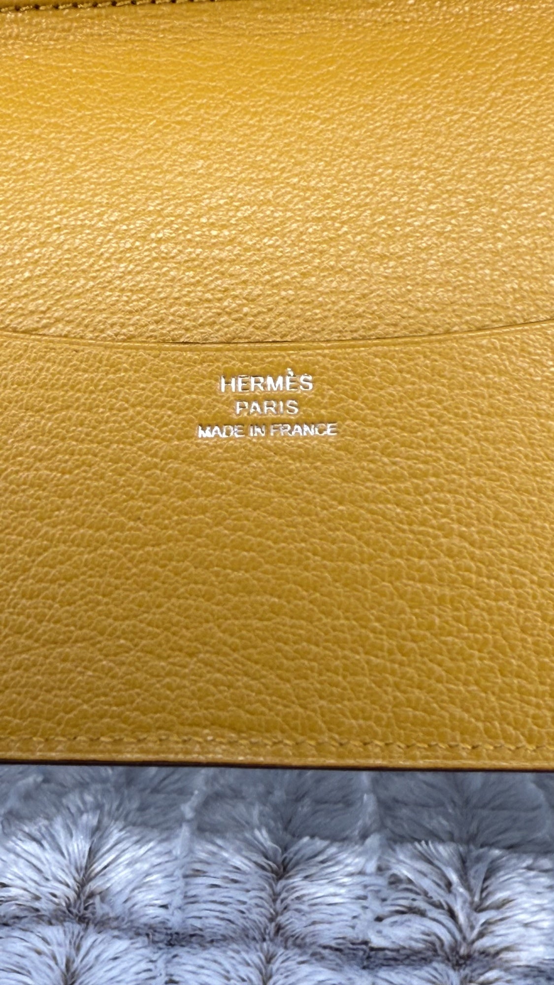 Hermès Calvi Duo Card Holder – Rose Azalée & Lime Epsom Leather