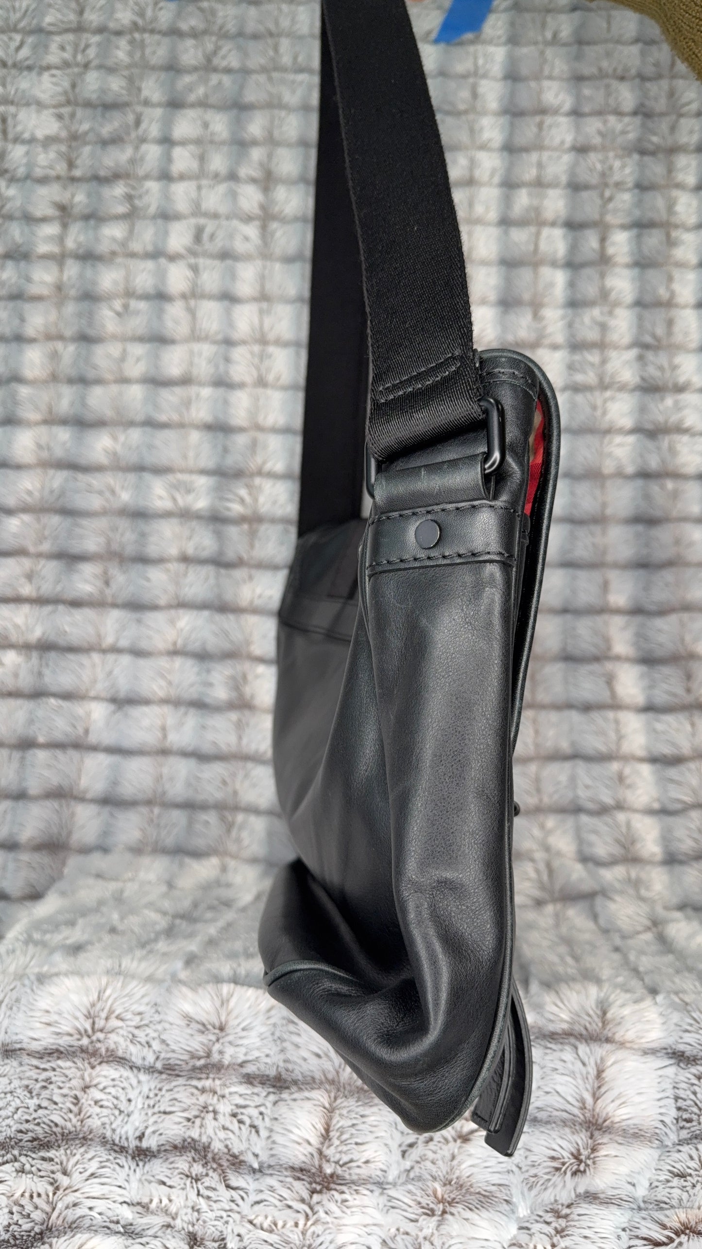 Burberry Leather Messenger Bag – Black