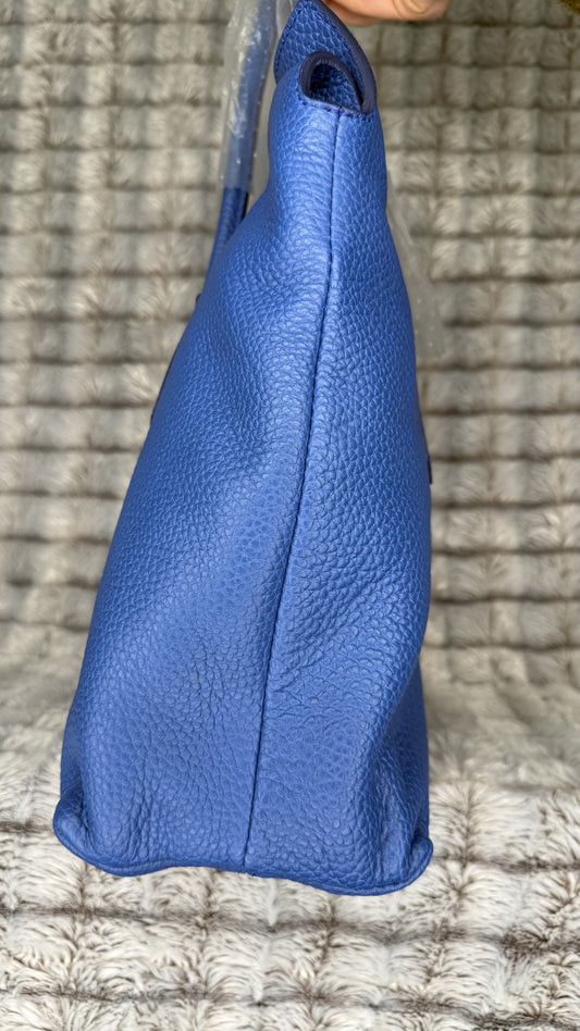 Burberry Baynard Leather Tote Bag – Blue