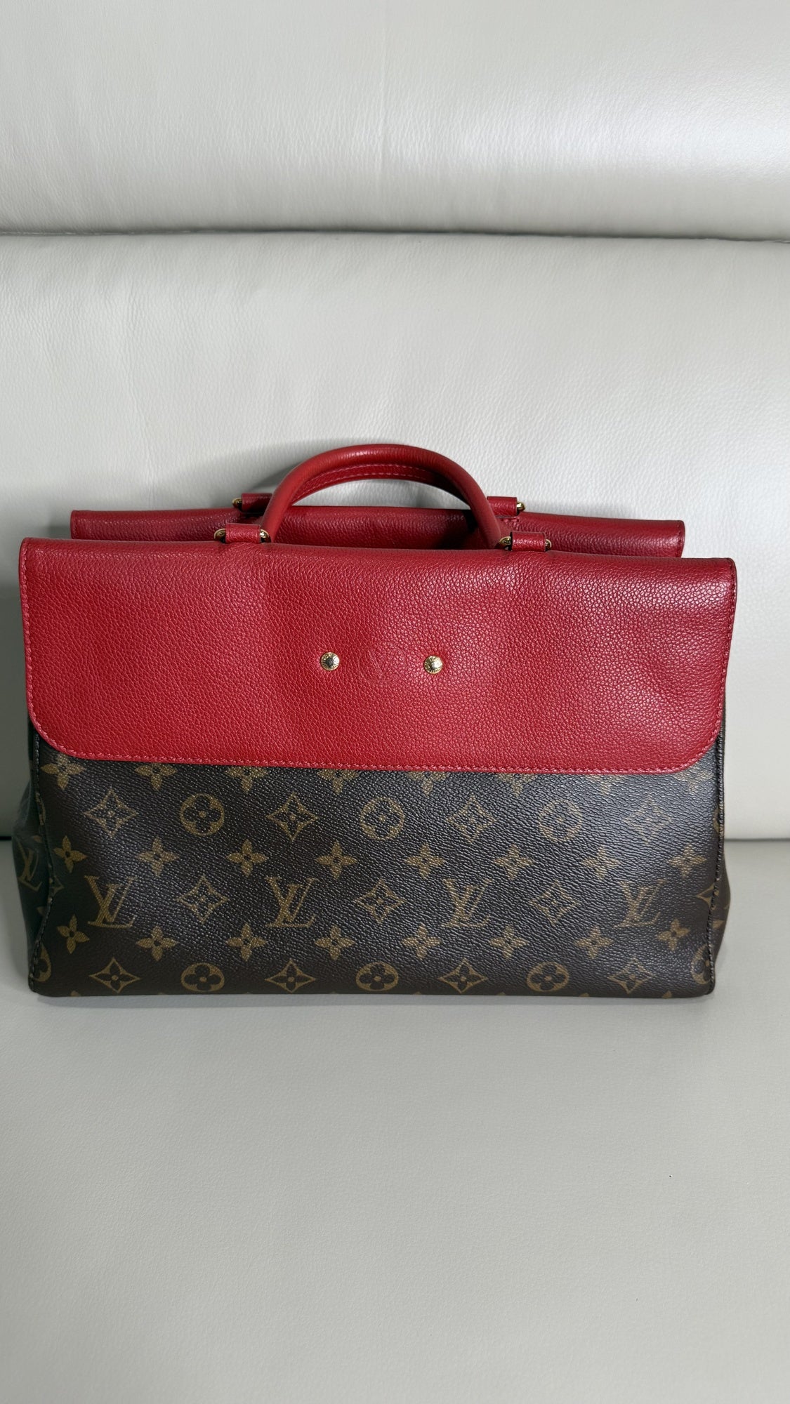 Louis Vuitton Monogram Montaigne MM - Cherry Red