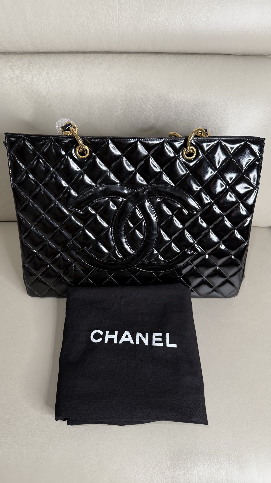 Chanel Medallion Diamond-Quilted Patent Shopping Tote
