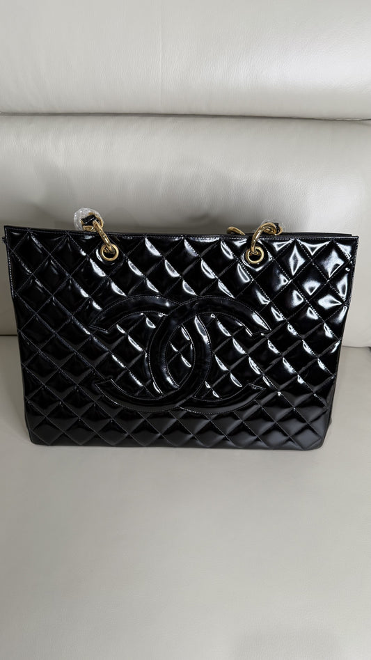 Chanel Medallion Diamond-Quilted Patent Shopping Tote