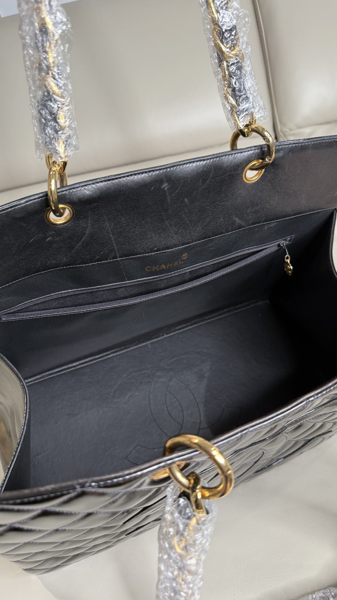 Chanel Medallion Diamond-Quilted Patent Shopping Tote