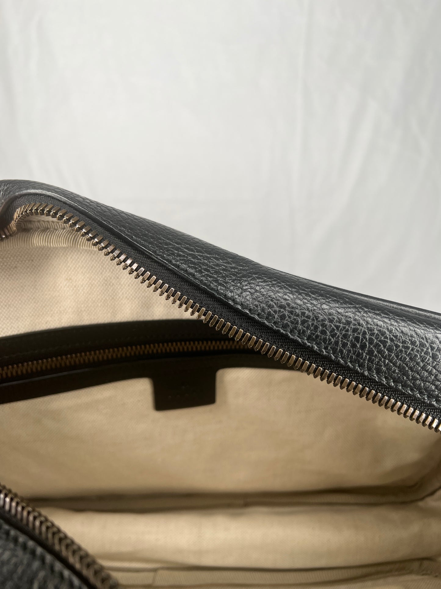 Gucci Black Leather Logo Messenger Bag