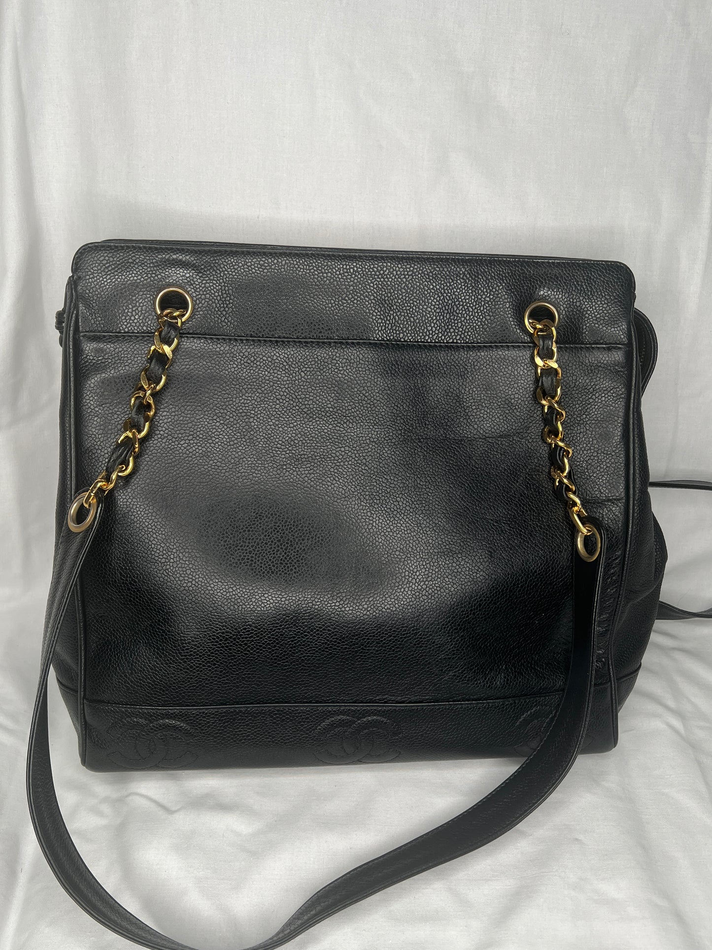 Chanel Vintage Caviar Leather Chain Shoulder Bag (Black)