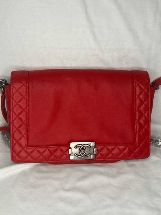 Chanel Boy Medium Lambskin Boy Reverso Flap Bag in Red
