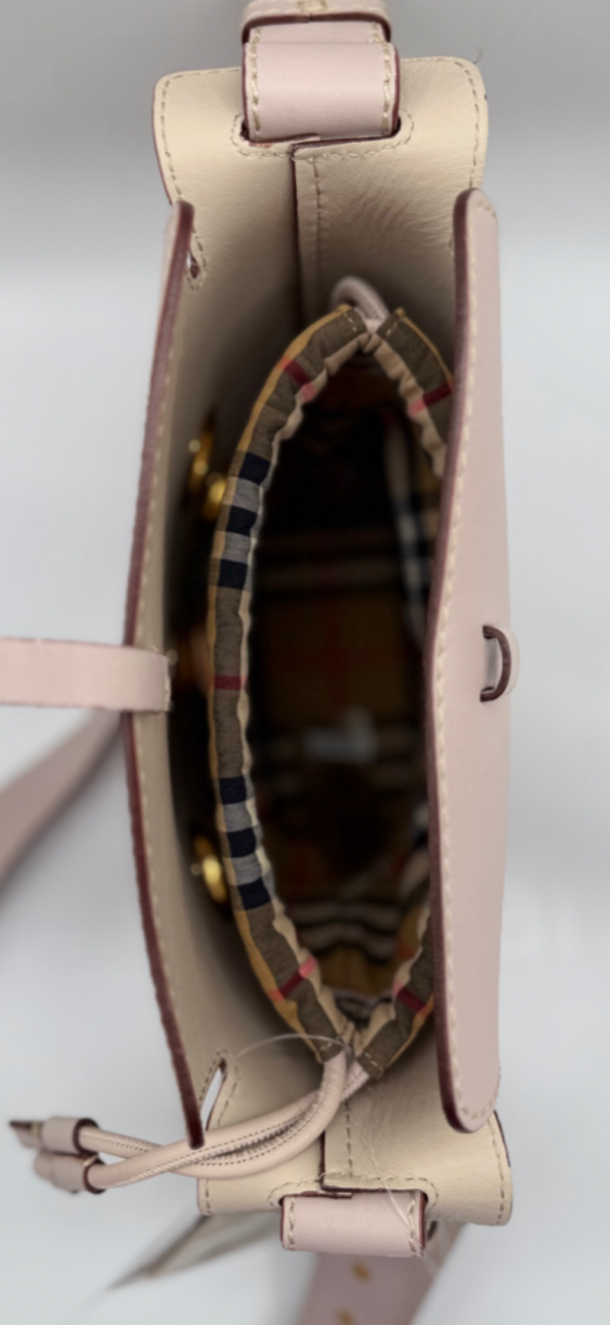 Burberry Grommet Bucket Bag in Pink Leather