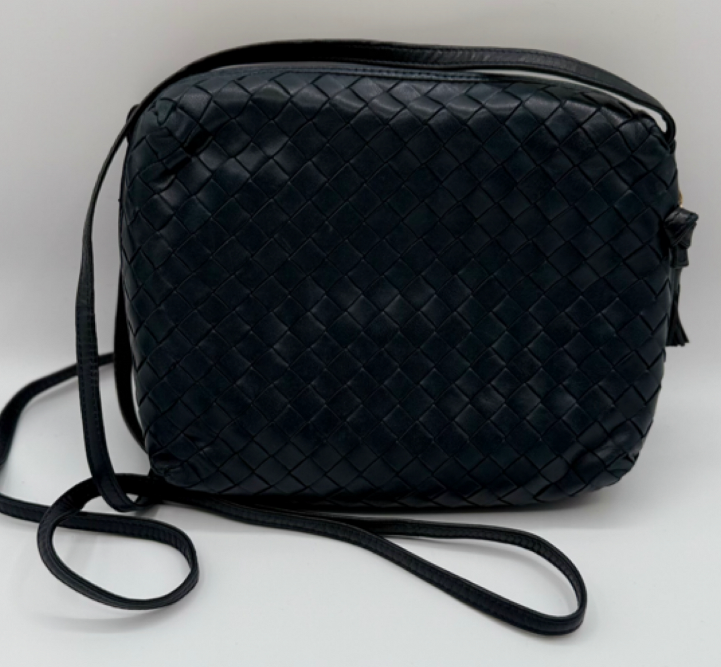 Bottega Veneta Intrecciato Nodini Crossbody Bag – Black