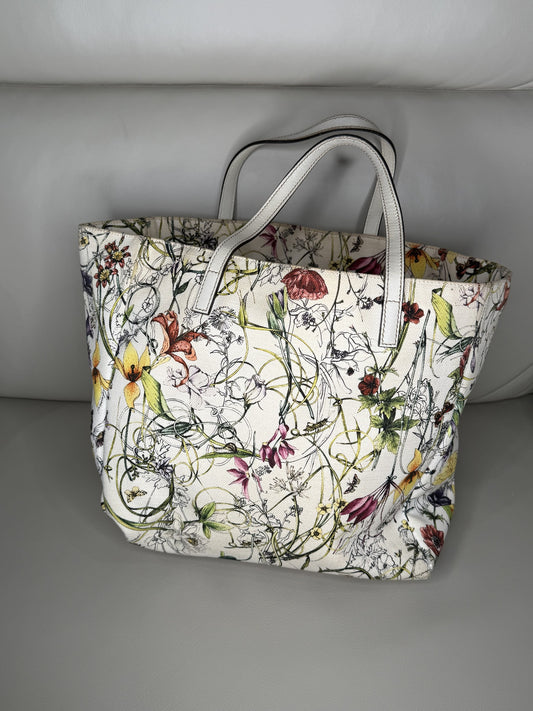 Gucci Flora Tote Bag – White Canvas with Multicolor Floral Print