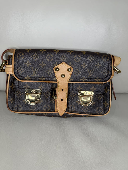 Louis Vuitton Jeune Fille Messenger Bag