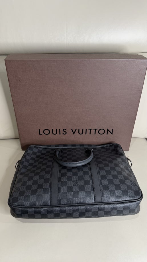 Louis Vuitton Porte-Documents Voyage in Damier Graphite