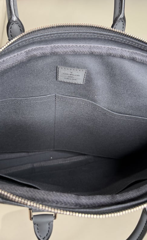 Louis Vuitton Porte-Documents Voyage in Damier Graphite