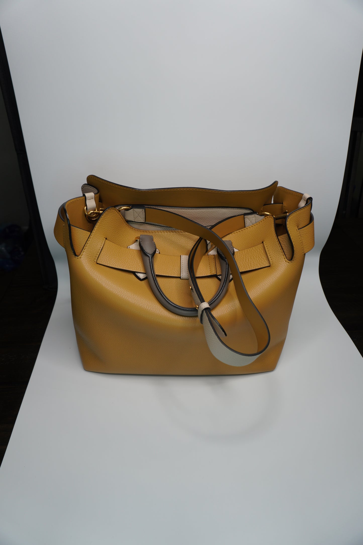 Burberry Marais Calfskin Medium Belt Bag – Limestone
