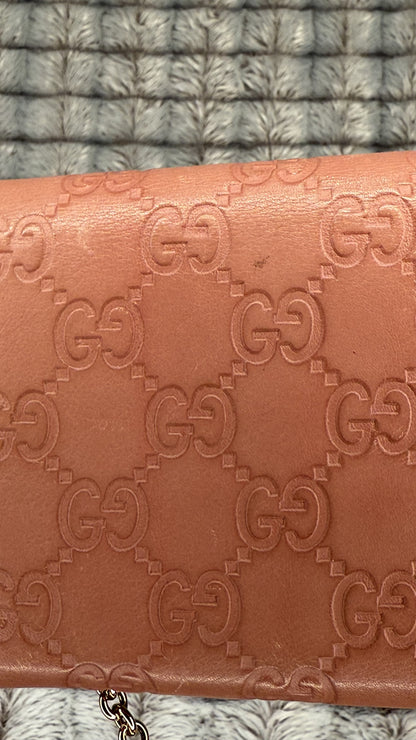GUCCI Guccissima Leather Chain Shoulder Bag - Pink