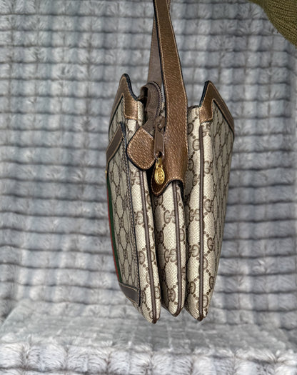 GUCCI Vintage Zip Supreme Shoulder Bag