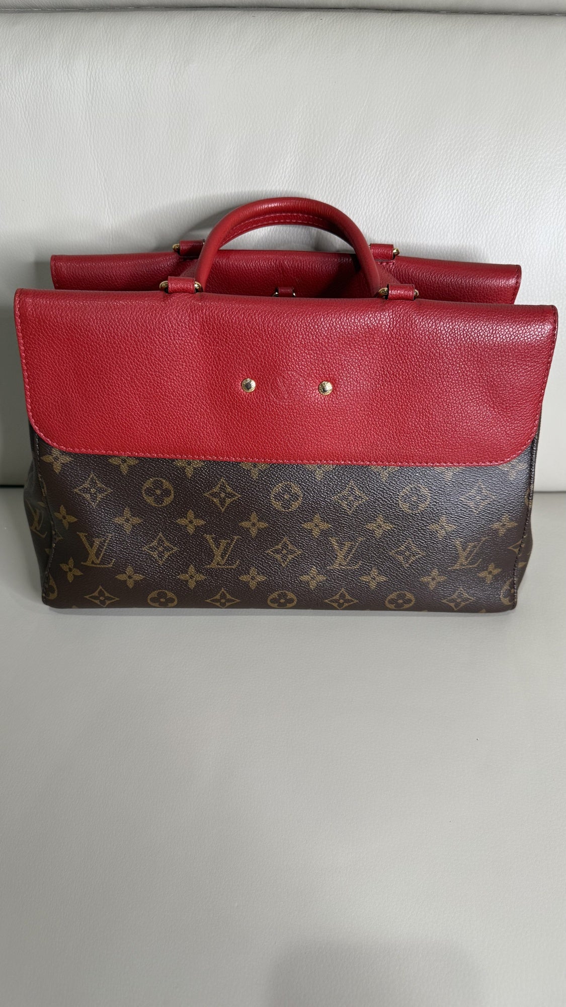 Louis Vuitton Monogram Montaigne MM - Cherry Red