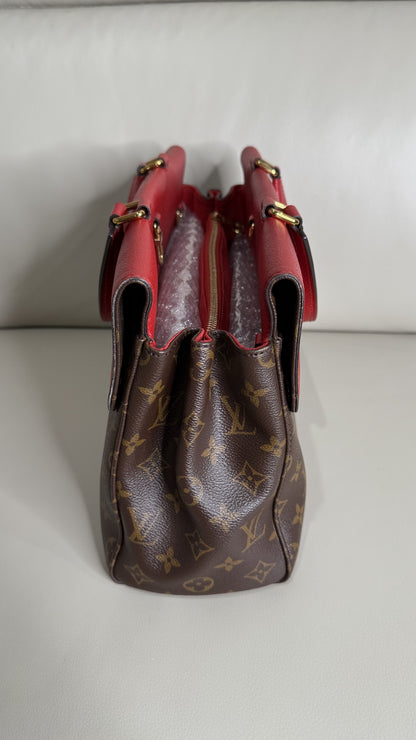 Louis Vuitton Monogram Montaigne MM - Cherry Red