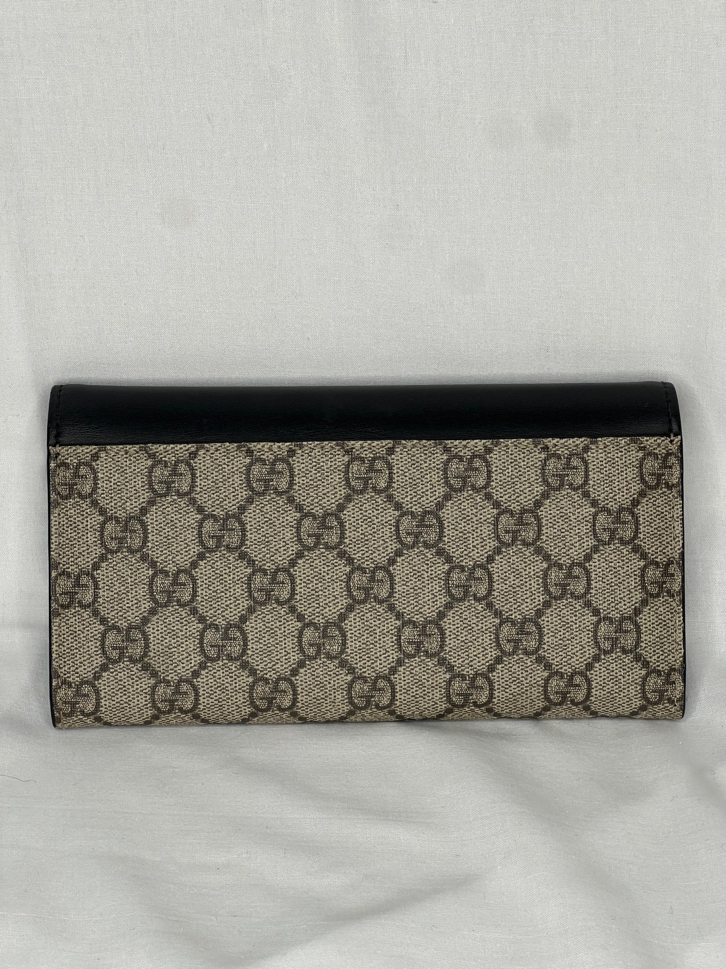 Gucci GG Supreme Continental Wallet