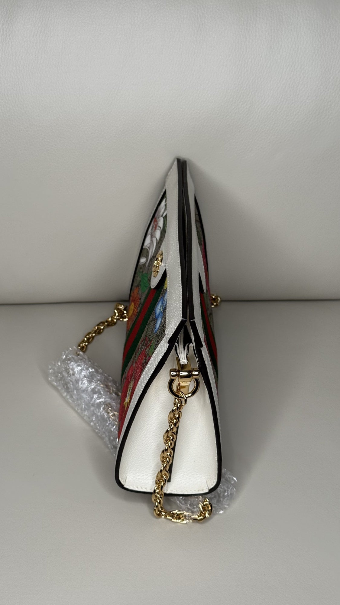 Gucci Ophidia GG Supreme Flora Chain Shoulder Bag