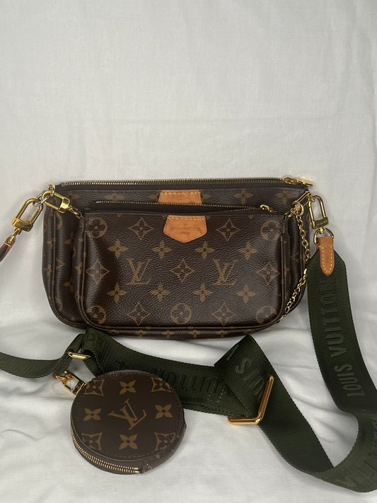 Louis Vuitton Multi Pochette Accessoires in Monogram Canvas