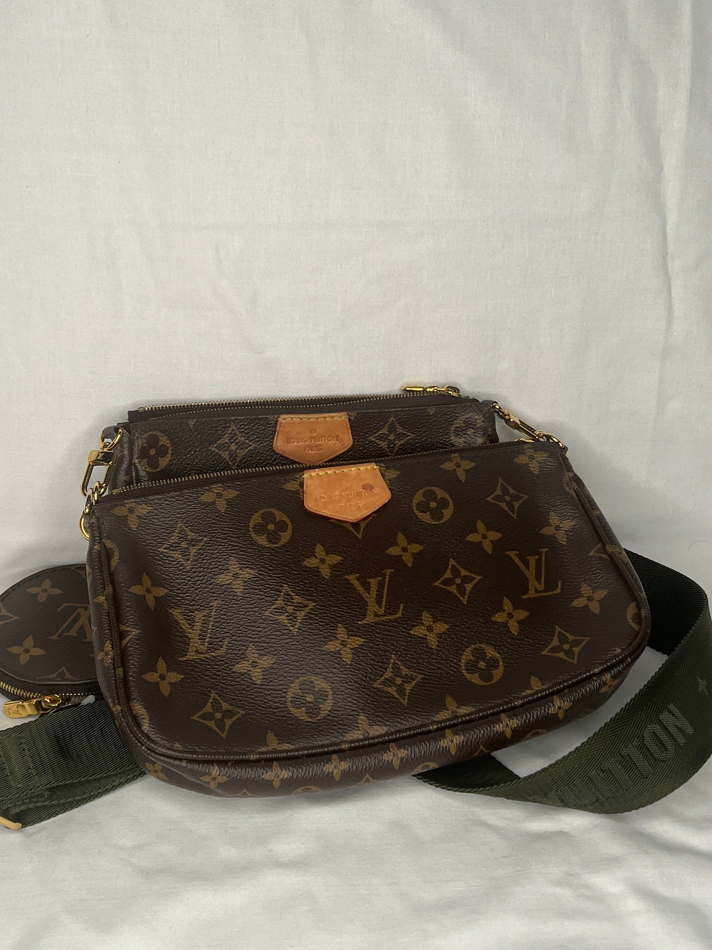 Louis Vuitton Multi Pochette Accessoires in Monogram Canvas
