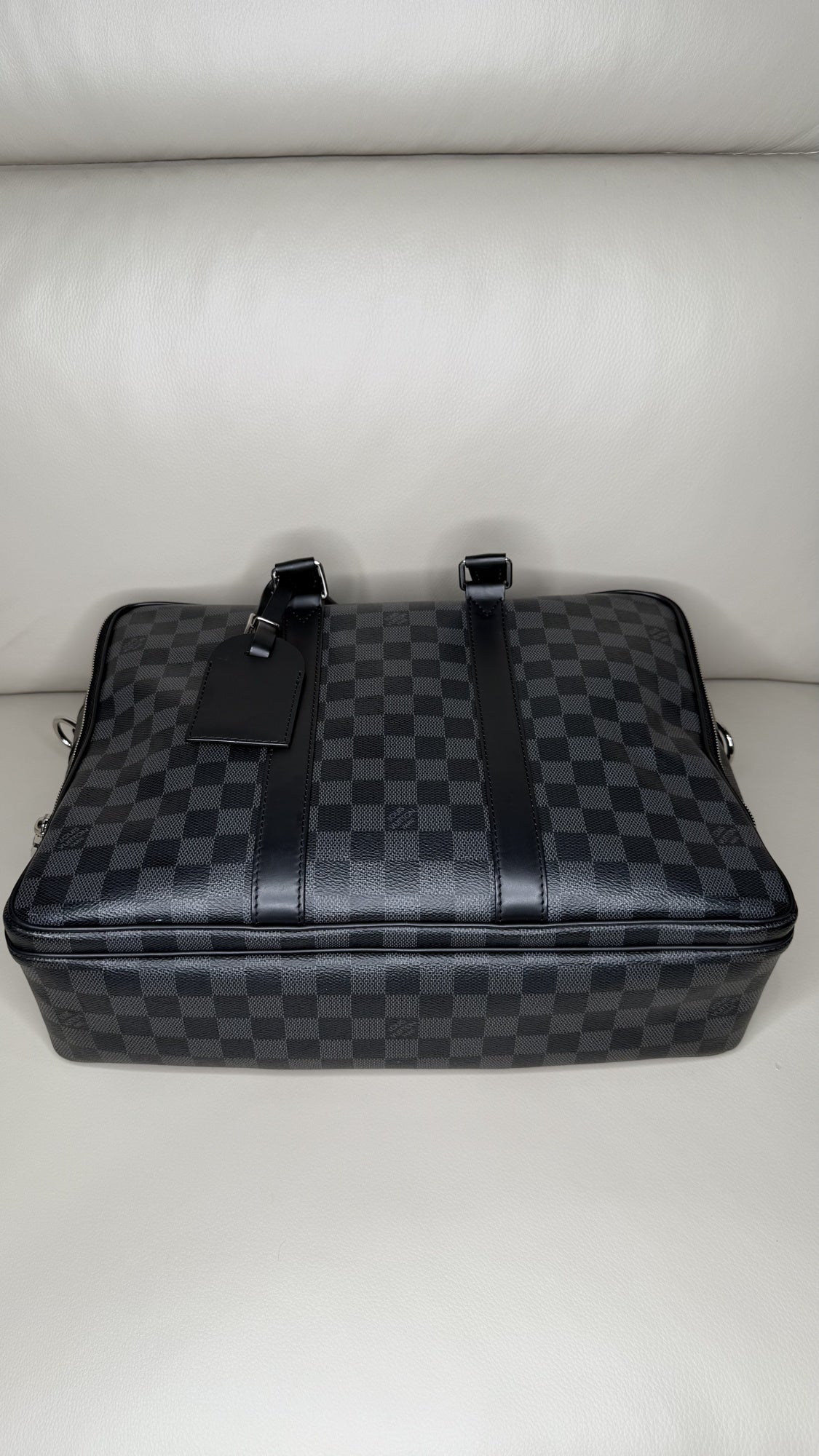 Louis Vuitton Porte-Documents Voyage in Damier Graphite