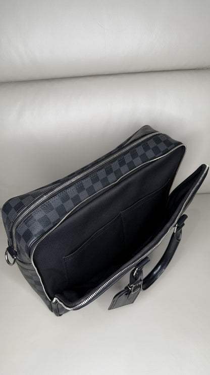Louis Vuitton Porte-Documents Voyage in Damier Graphite