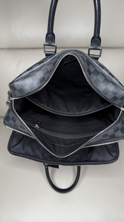 Louis Vuitton Porte-Documents Voyage in Damier Graphite