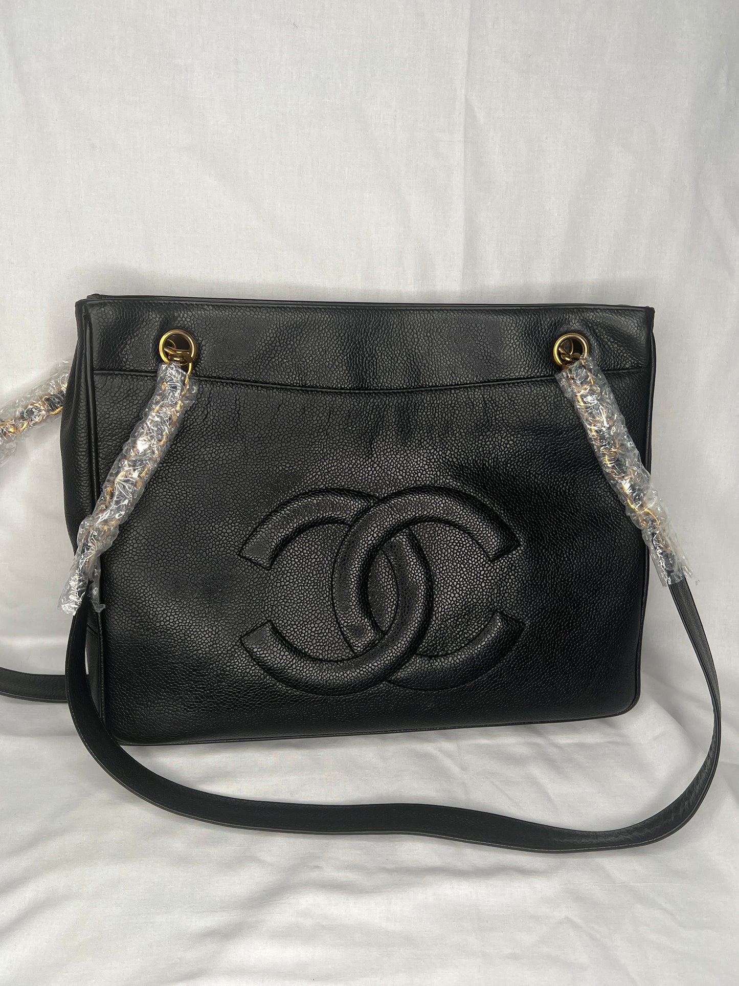 Chanel Vintage Caviar Leather Shoulder Bag with Gold CC Logo