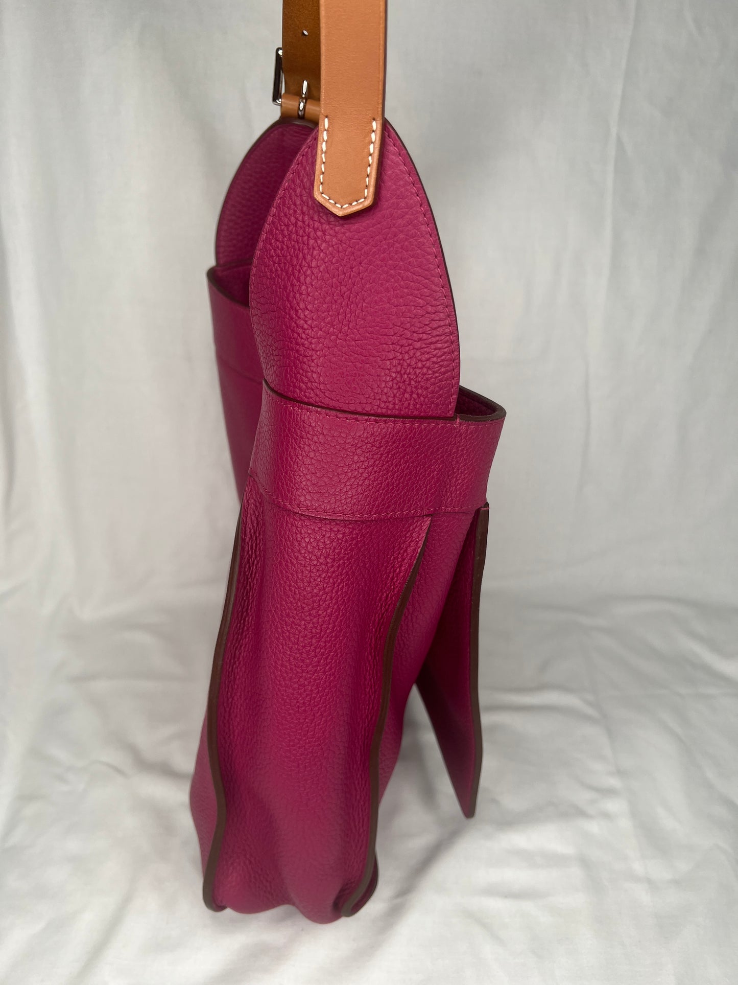 Hermès Marwari PM Shoulder Bag in Magenta Clemence Leather