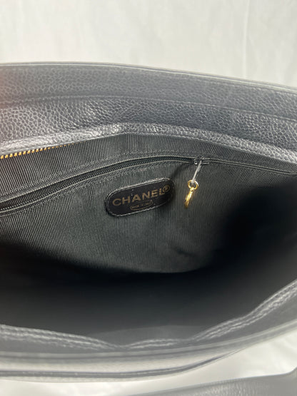 Chanel Vintage Caviar Leather Chain Shoulder Bag (Black)