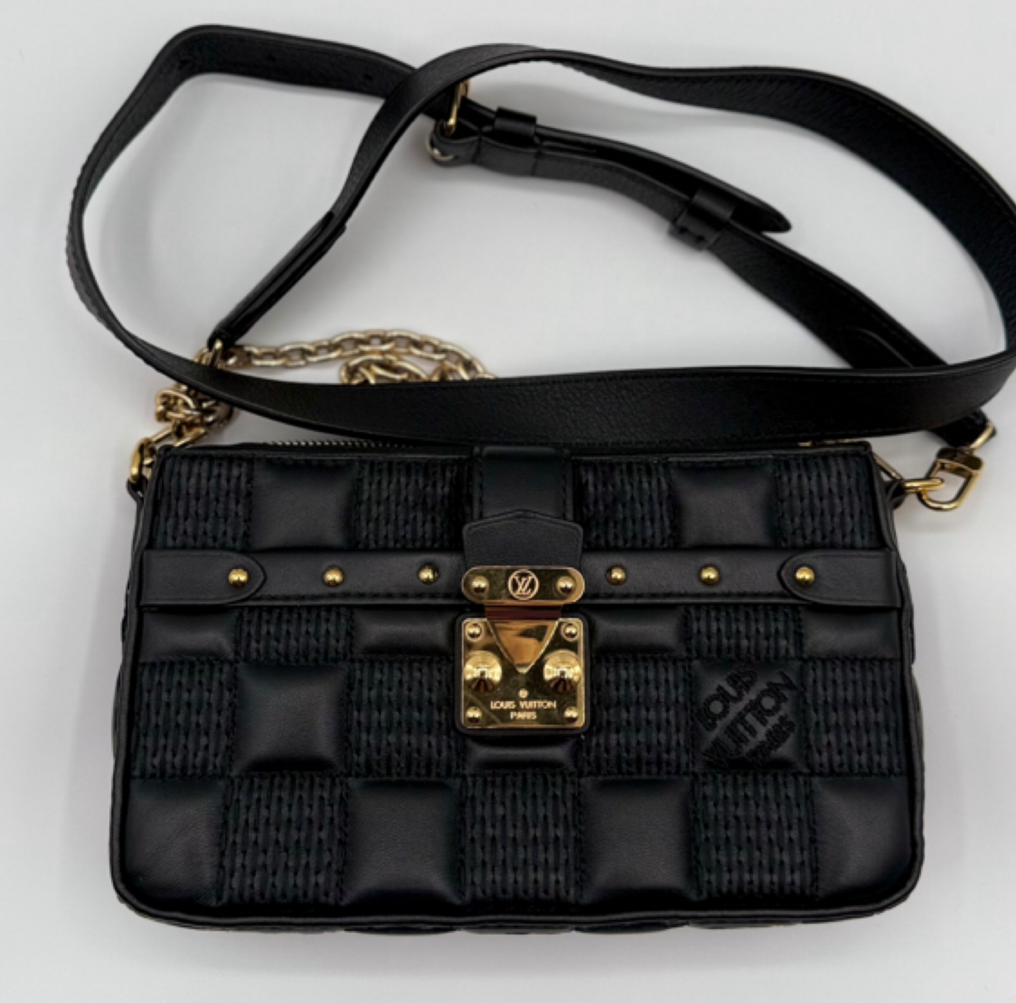 Louis Vuitton Damier Quilt Lambskin Troca Pochette – Black