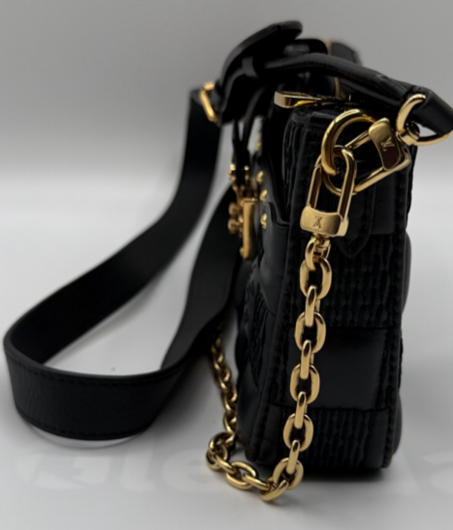 Louis Vuitton Damier Quilt Lambskin Troca Pochette – Black