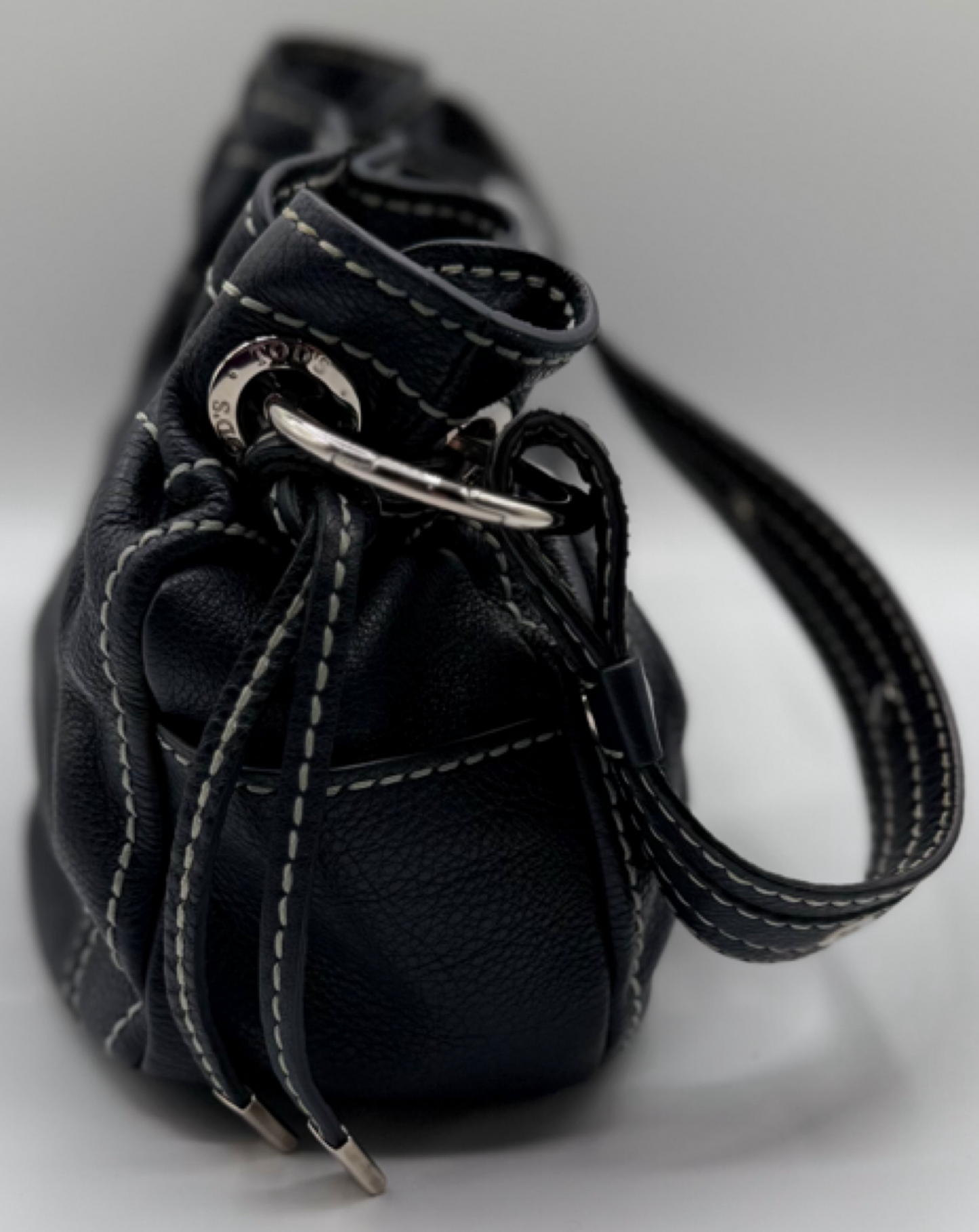 Tod's Black Leather Shoulder Bag with Contrast Stitching