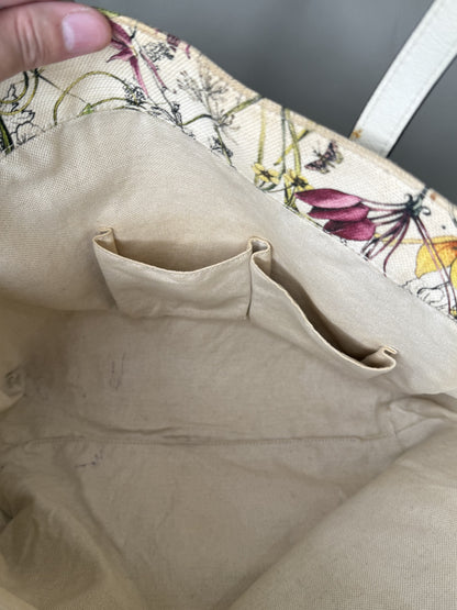 Gucci Flora Tote Bag – White Canvas with Multicolor Floral Print