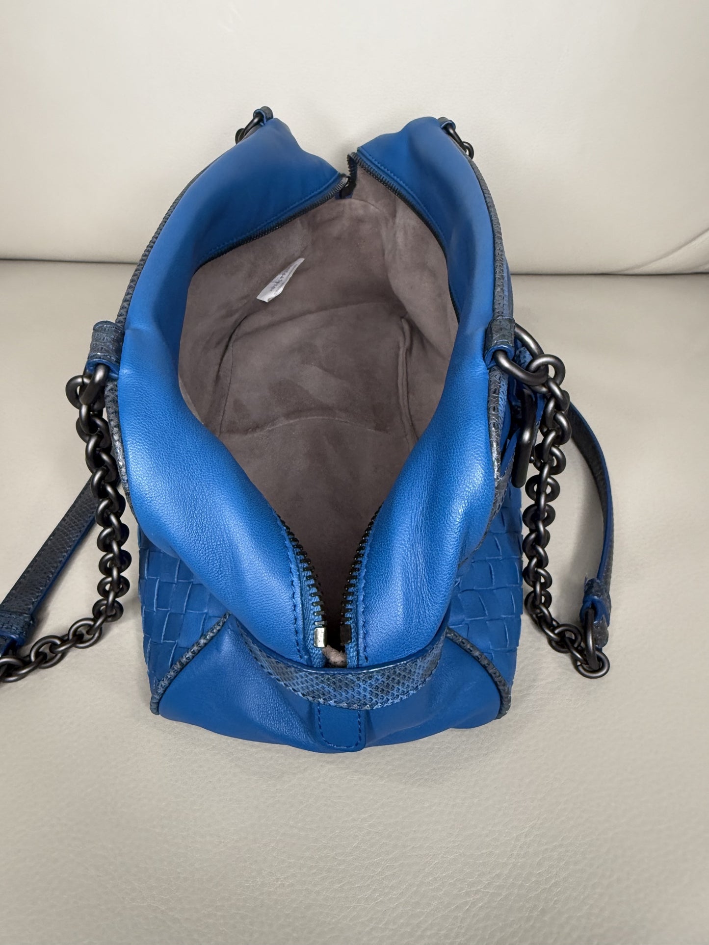 Bottega Veneta Intrecciato Nappa Leather Baguette Bag