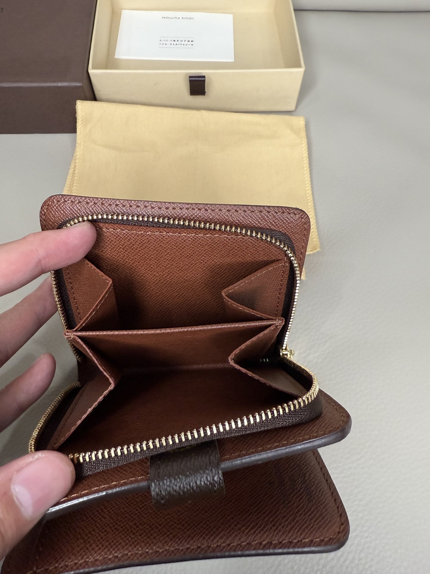 Louis Vuitton Monogram Canvas Zippy Coin Purse